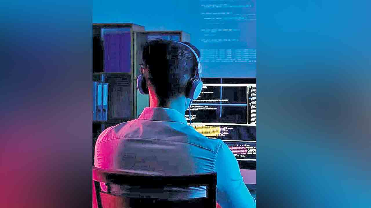 సీఎంవో పేరుతో సీట్ల దందా.. ఓ కీలకనేత తనయుడు, సలహాదారుడి పీఏ హస్తం