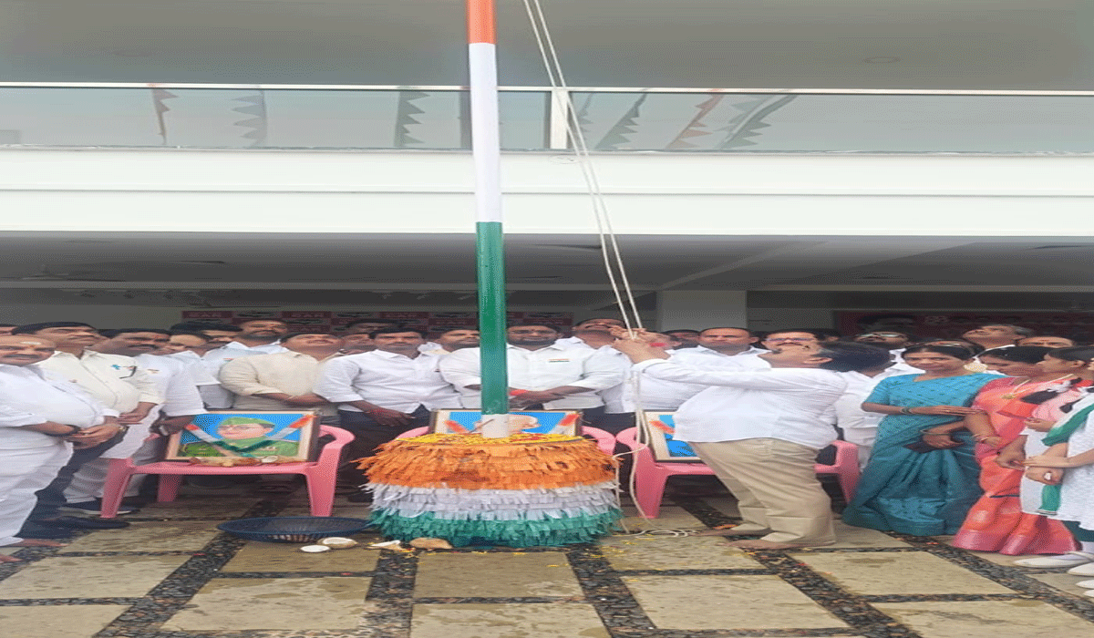 Independence Day | సిరిసిల్లలో ఘనంగా స్వాతంత్య్ర దినోత్సవ వేడుకలు