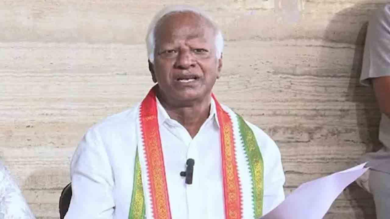 కడియంపై వేలాడుతున్న కత్తులు.. ఘన్‌పూర్‌లో రగులుతున్న అసలు కాంగ్రెస్‌