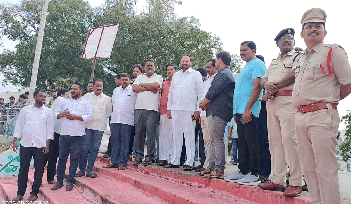 MLA Vijayaramana Rao | ప్రశాంత వాతావరణంలో నిమజ్జనోత్సవం నిర్వహించుకోవాలి.. ఎమ్మెల్యే విజయరమణారావు