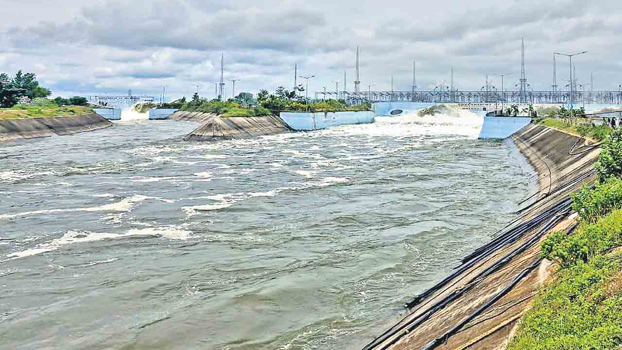 కాళేశ్వరం లింక్‌-2లో ఎత్తిపోతలు