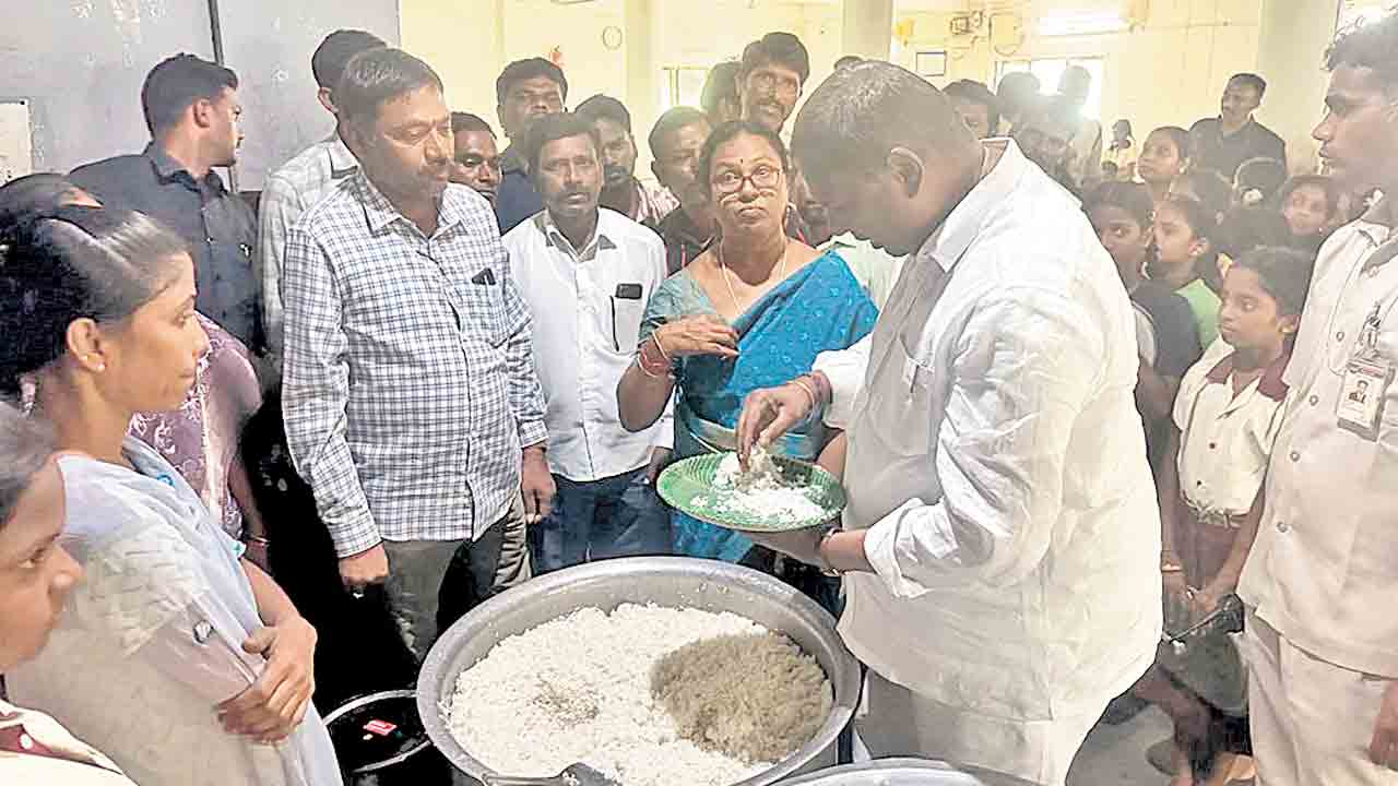 దొడ్డు బియ్యంతో భోజనమా?