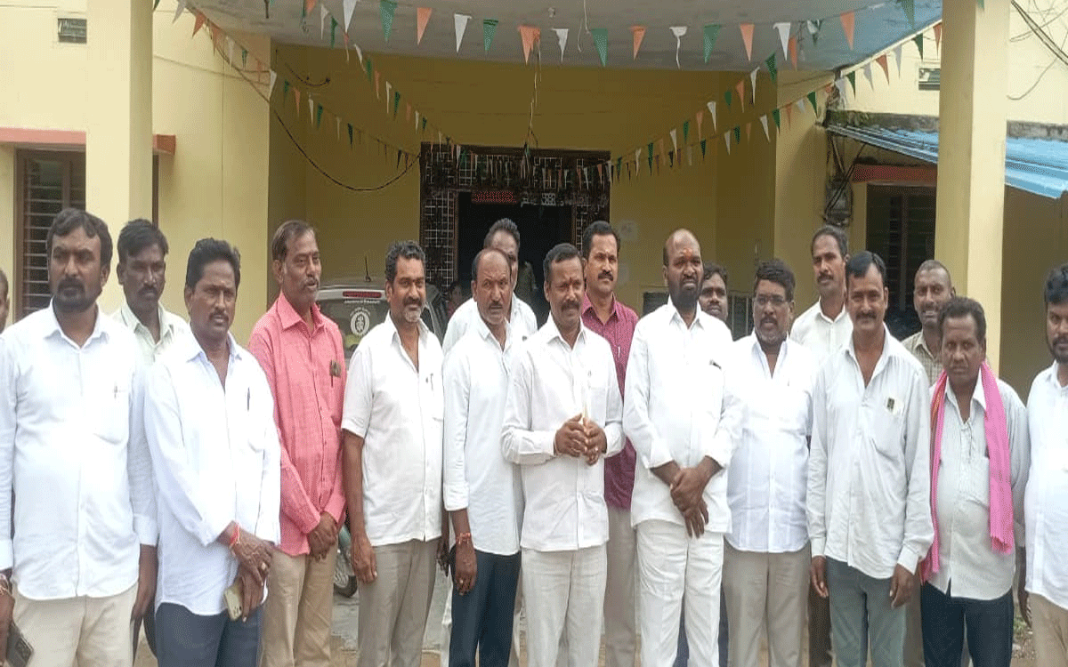 voters’ list | ఓటర్ల జాబితా రూపకల్పనలో అప్రమంతంగా ఉండాలి.. కాల్వశ్రీరాంపూర్‌ మాజీ ఎంపీపీ, మాజీ జడ్పీటీసీ సంపత్‌, తిరుపతిరెడ్డి