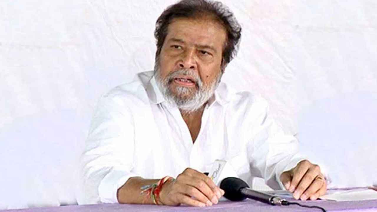 ‘గాంధీ’లో వైద్య సేవలను మెరుగుపర్చాలి : మంత్రి