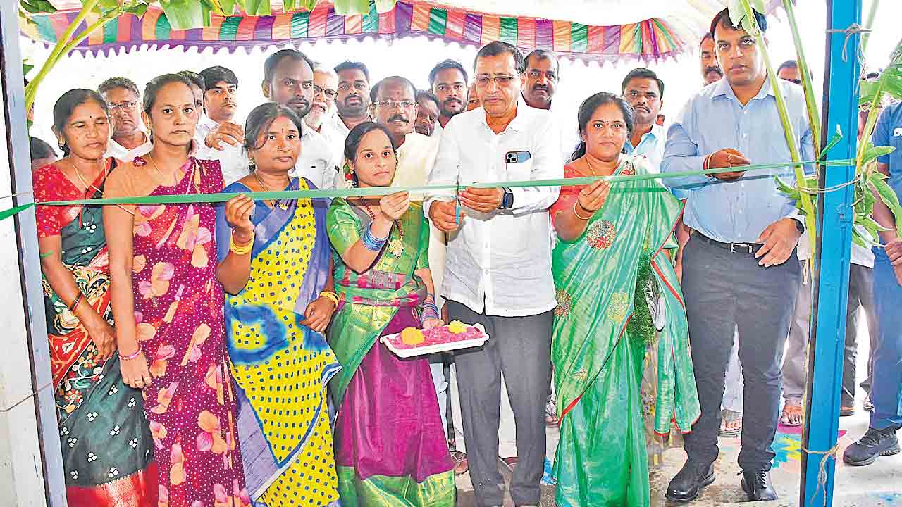 దర్జాగా ప్రొటోకాల్‌ ఉల్లంఘన!