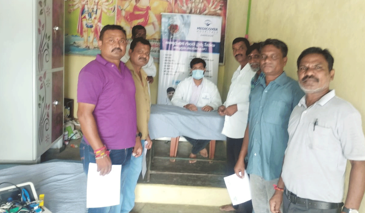 Godavarikhani | గోదావరిఖనిలో ఆటో డ్రైవర్లకు గుండె వ్యాధి నిర్ధారణ పరీక్షలు