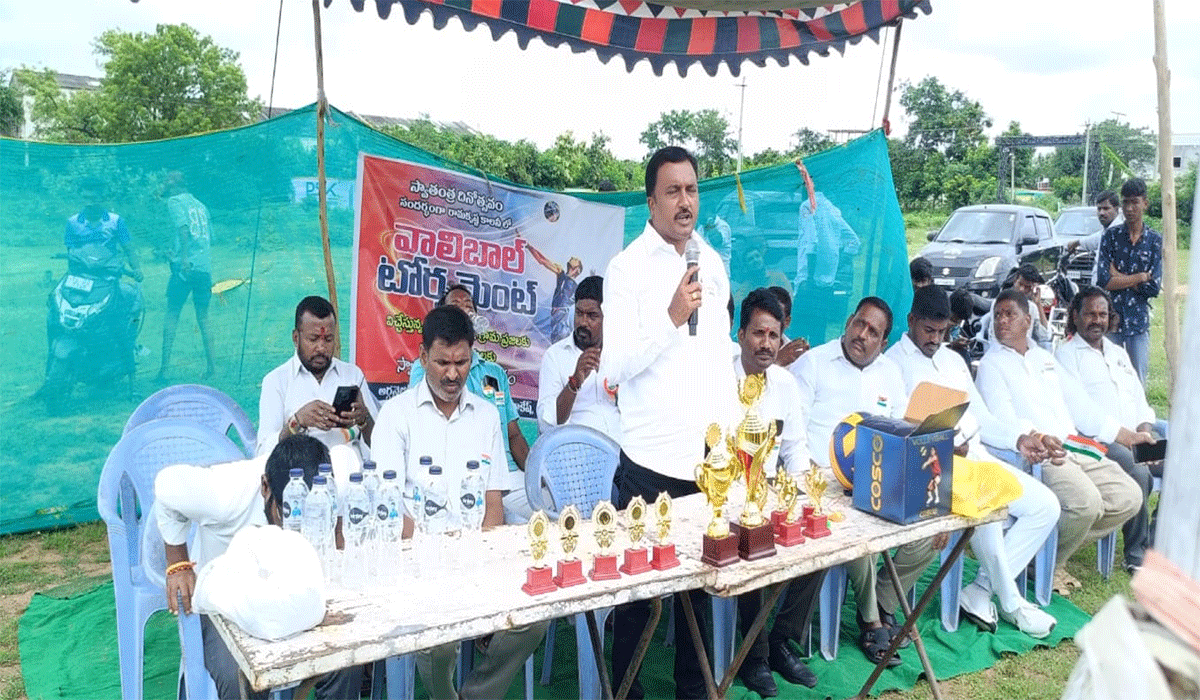 Thimmapur | చెడు వ్యసనాలకు దూరంగా ఉండాలి.. తిమ్మాపూర్ తహసీల్దార్ శ్రీనివాస్ రెడ్డి