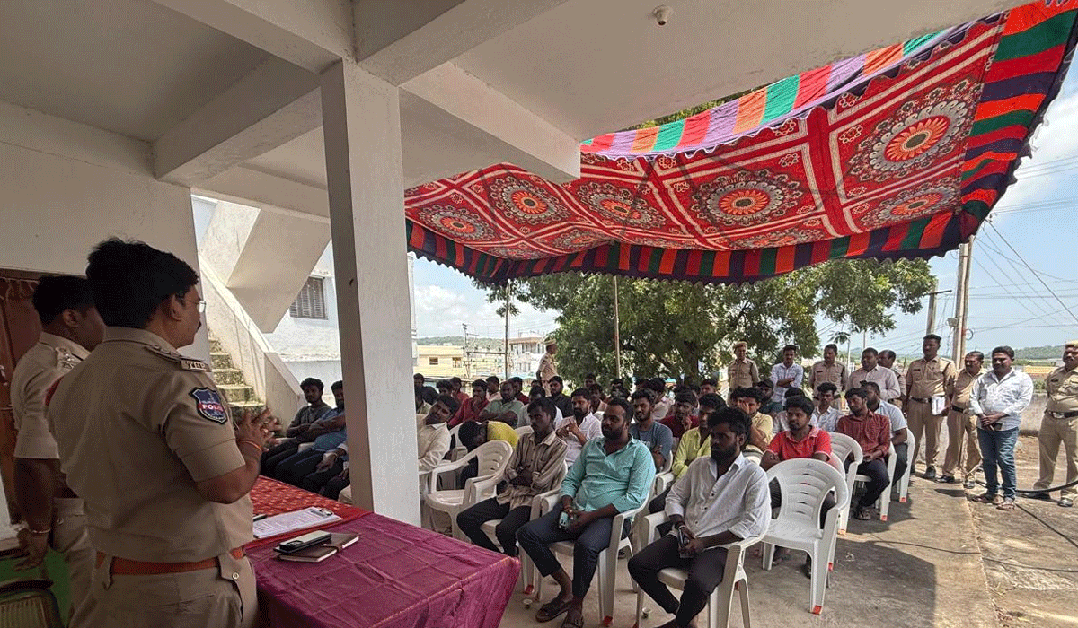 Vinayaka Chavithi | ప్రశాంతంగా వినయక చవితి వేడుకలు నిర్వహించుకోవాలి.. సీఐ వెంకటేశ్వర్లు