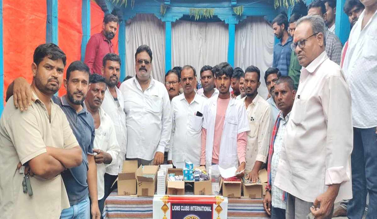 Free mega medical camp | కోటగిరి లో ఉచిత మెగా వైద్య శిబిరం.. ప్రజల నుంచి విశేష స్పందన