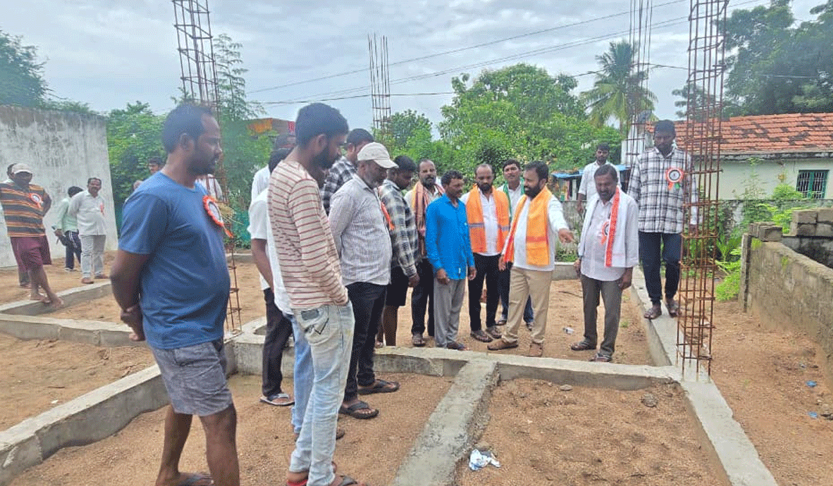 Indiramma houses | ఇందిరమ్మ ఇళ్ళను త్వరితగతిన కట్టుకోవాలి.. కాంగ్రెస్ మండల అధ్యక్షుడు ప్రేమ్ సాగర్ రెడ్డి