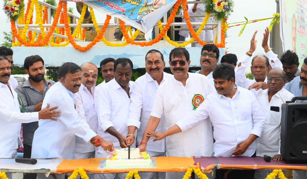 Sarvai Papanna Jayanti | సిరిసిల్లలో గౌడ సంక్షేమ సంఘం ఆధ్వర్యలో సర్వాయి పాపన్న జయంతి వేడుకలు