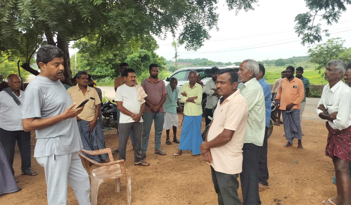 New substations |  లో-ఓల్టేజ్ సమస్య పరిశరించేందుకు నూతన సబ్ స్టేషన్ లు ఏర్పాటు చేస్తాం.. సిరిసిల్ల సెస్ చైర్మన్ చిక్కాల రామారావు