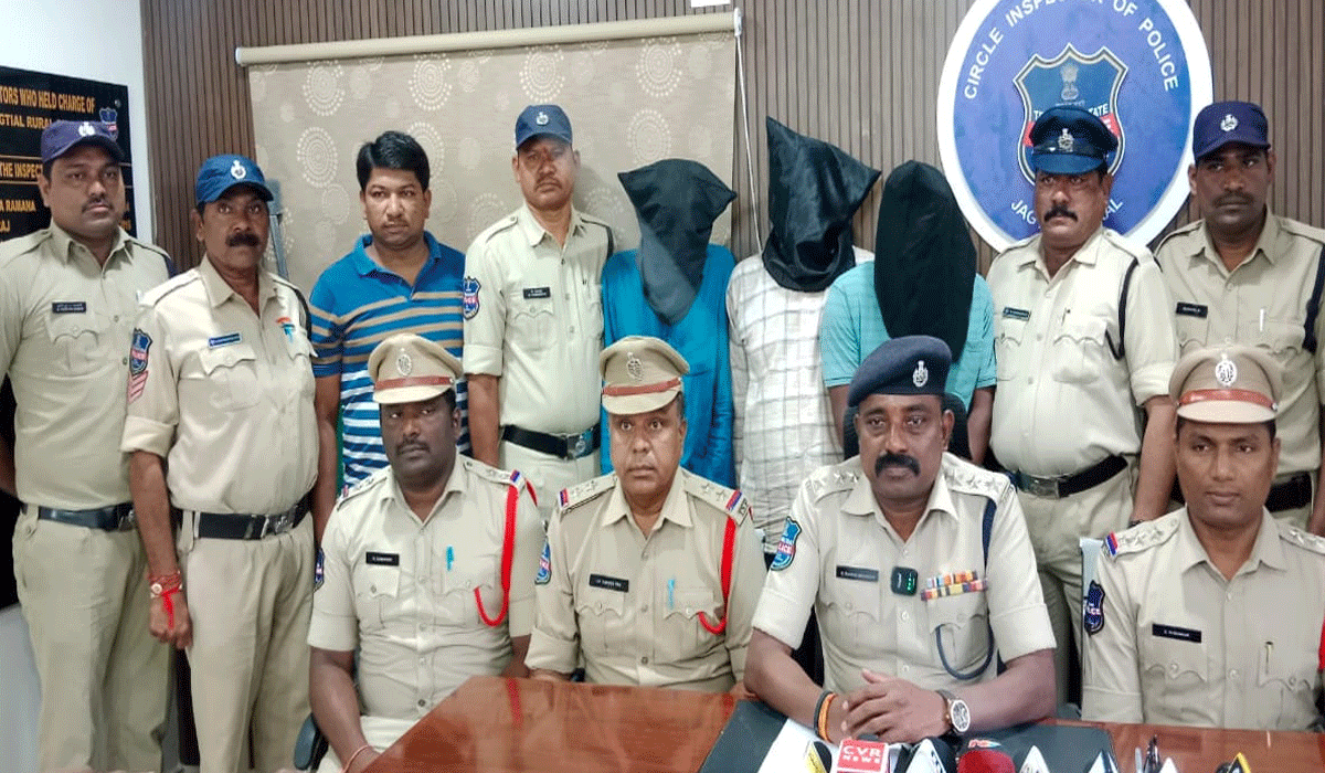 Robbers Arrested | దోపిడీ దొంగల ముఠా అరెస్ట్.. ముగ్గురిని అరెస్టు చేసిన పోలీసులు