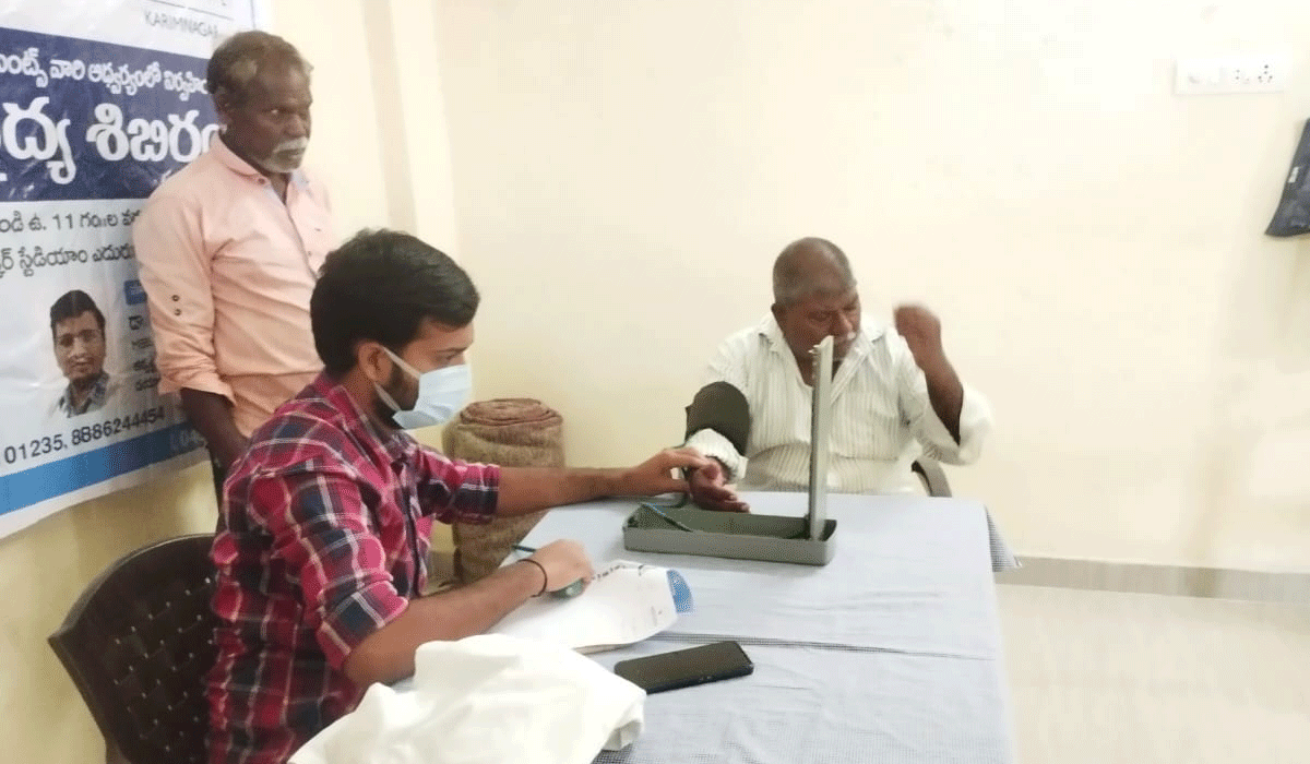Free medical camp  | పోతిరెడ్డిపల్లిలో ఉచిత వైద్య శిబిరం.. 130 మందికి పలు పరీక్షలు చేసిన నిర్వాహకులు