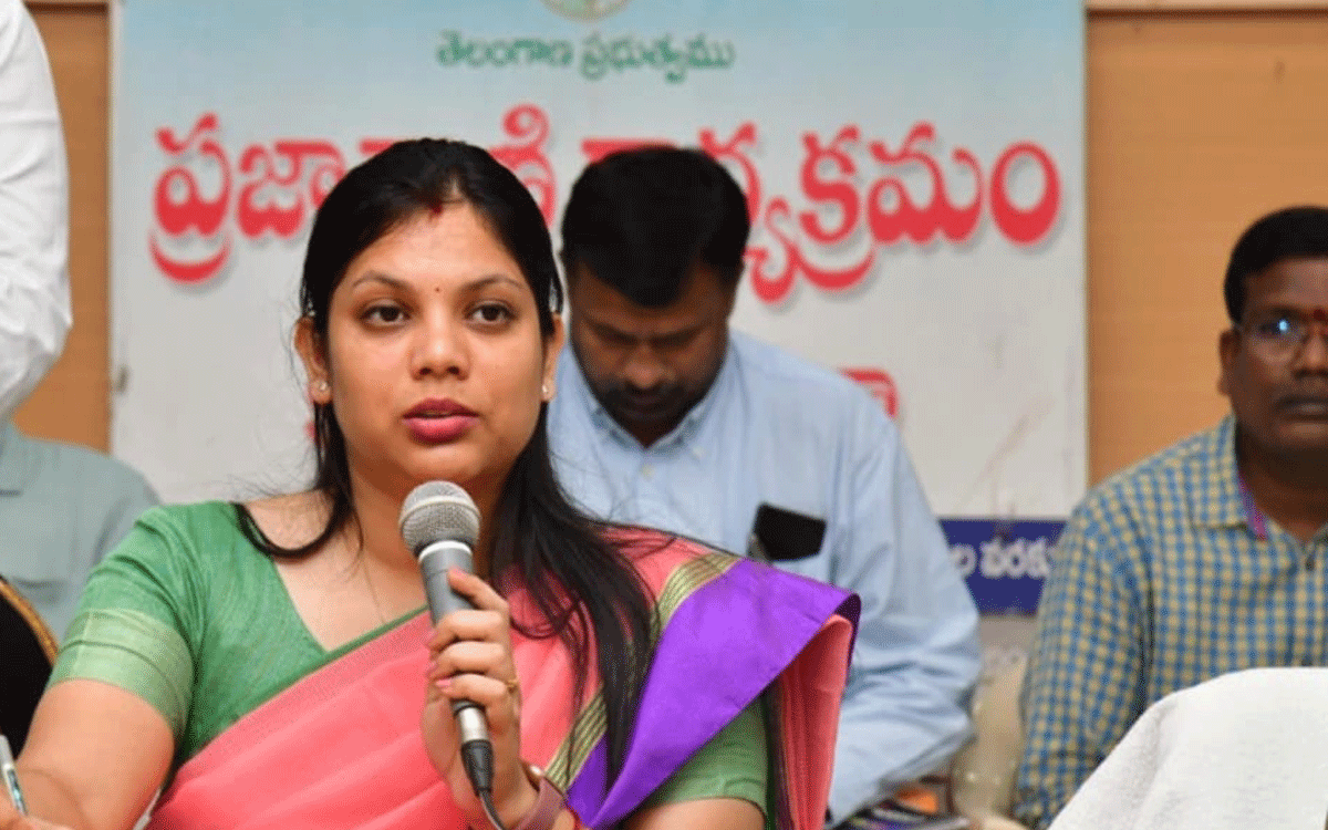 Prajavani | ప్రజావాణికి దరఖాస్తుల వెల్లువ.. 328 అర్జీలు స్వీకరించిన అధికారులు