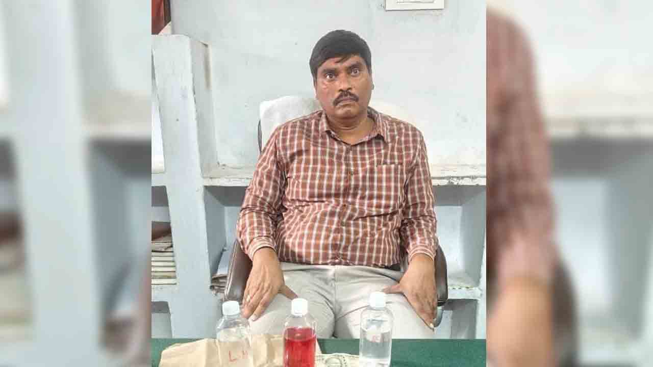 ఏసీబీకి చిక్కిన ఏడీఏ