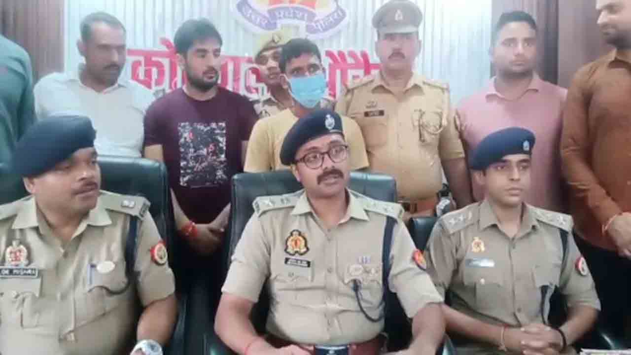 After Rakhi Man Rapes Cousin | రాఖీ కట్టిన చెల్లి వరుసైన బాలికపై.. అత్యాచారం   చేసి చంపిన వ్యక్తి