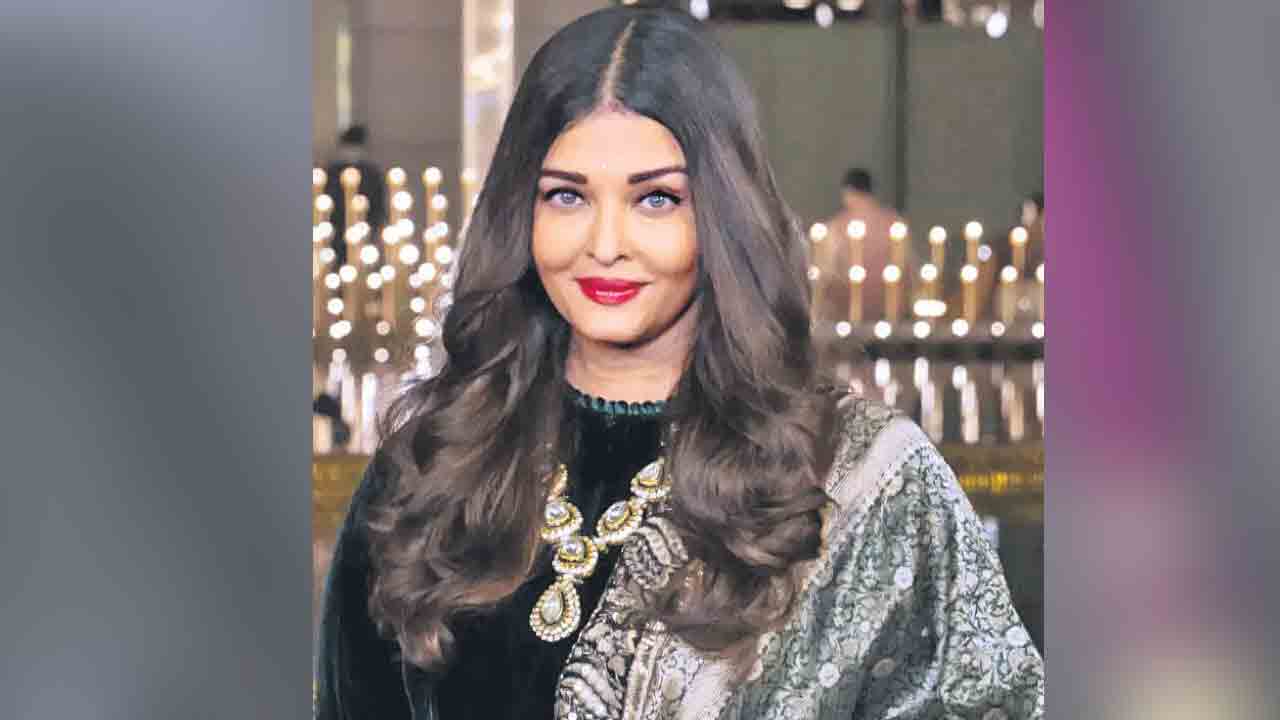 ఆత్మగౌరవాన్ని అక్కడ వెతకొద్దు