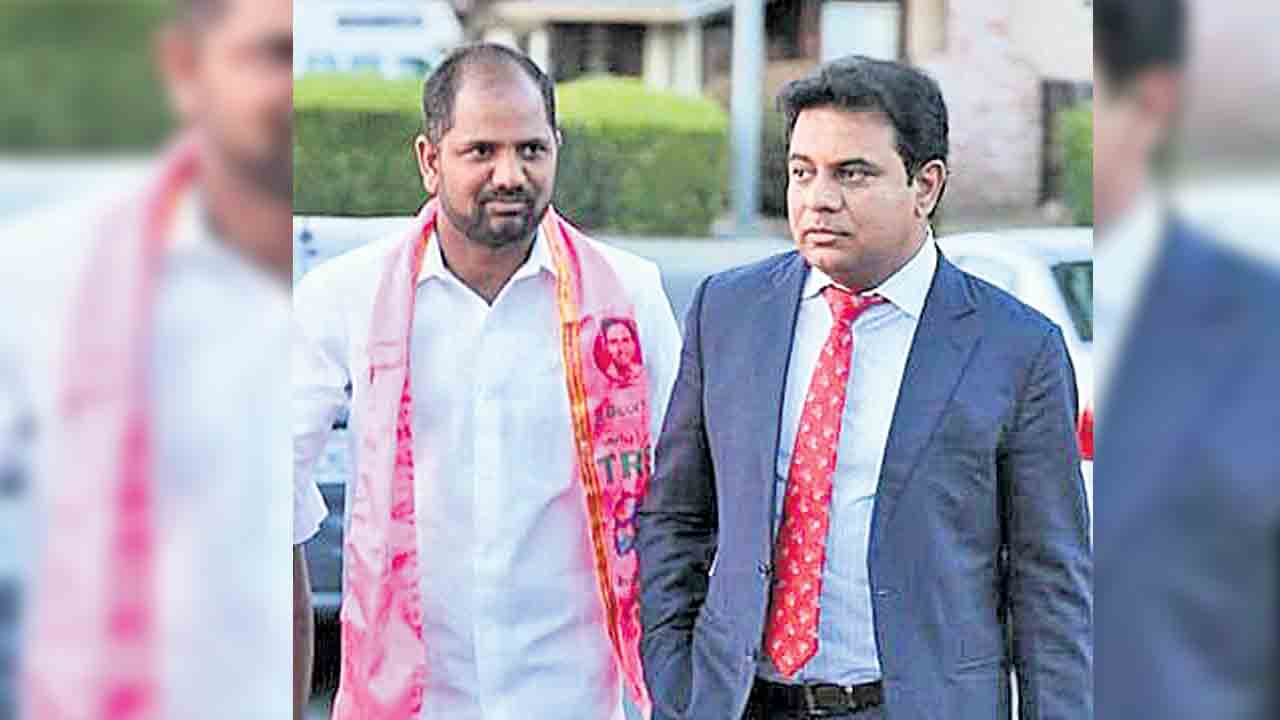 విద్యను భ్రష్టు పట్టించిందే కాంగ్రెస్‌ పార్టీ కాదా! ఆకునూరి మురళికి స్ట్రాంగ్‌ పంచ్‌