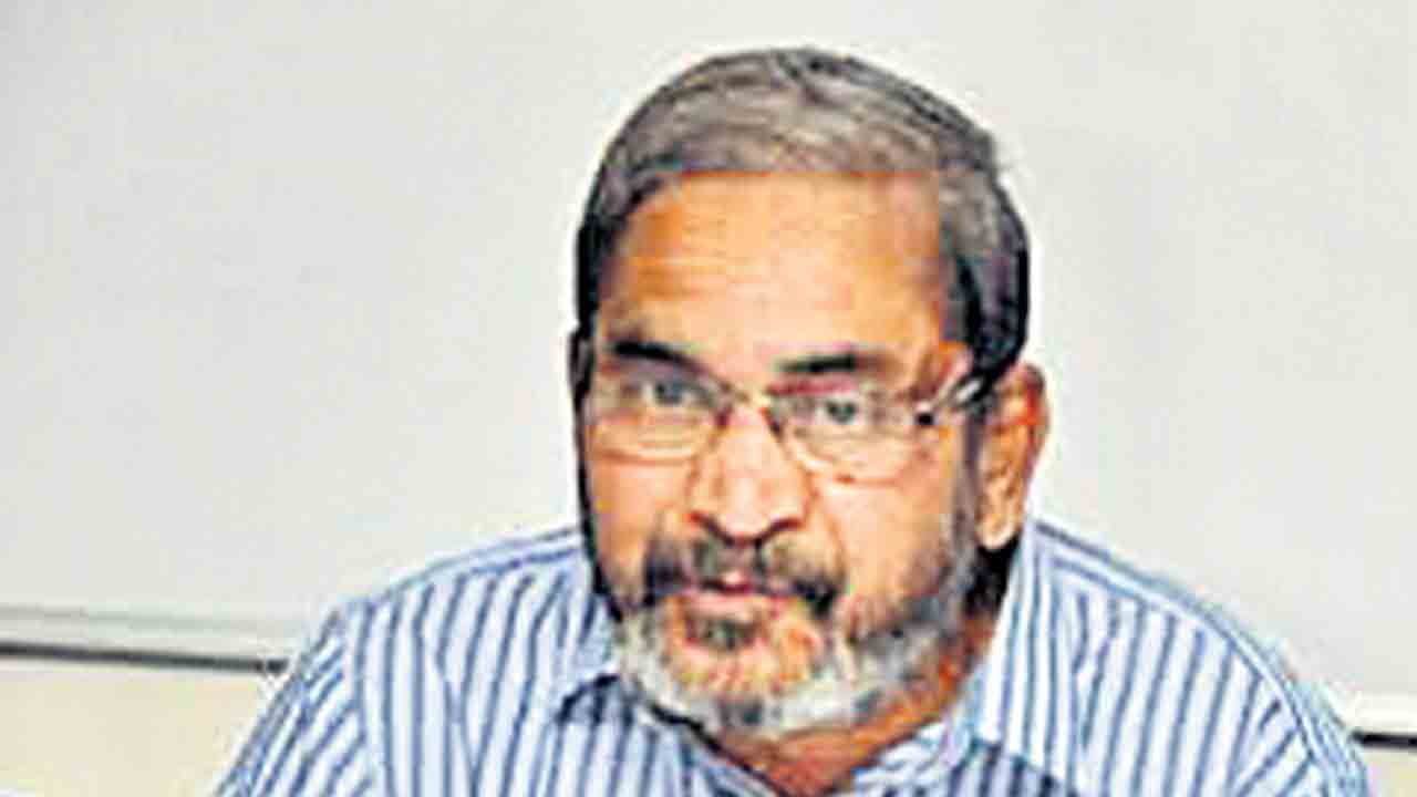 రేవంత్‌ సీఎంగా ఉండటం దౌర్భాగ్యం