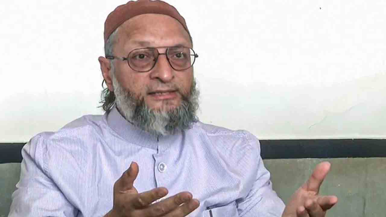 Asaduddin Owaisi | 26 మంది ప్రాణాల కంటే డబ్బు విలువైనదా?.. భారత్, పాక్   మ్యాచ్పై అసదుద్దీన్ ఆగ్రహం