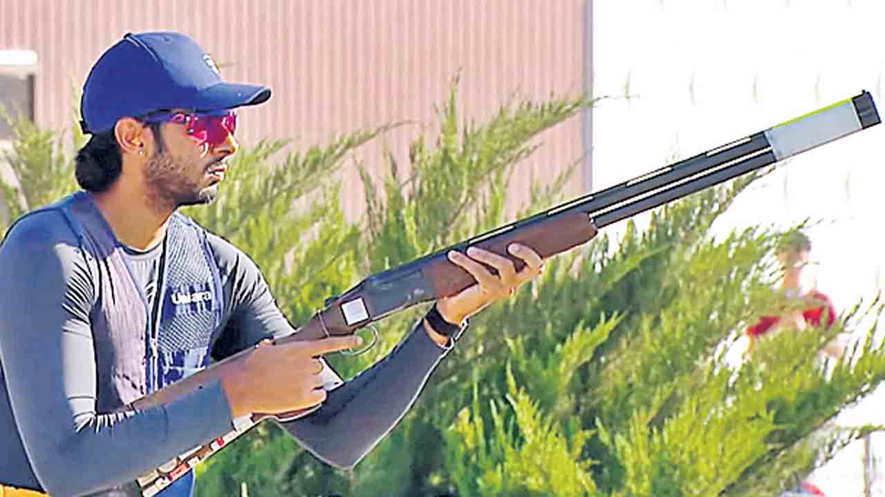 అనంత్‌జీత్‌ పసిడి గురి.. ఏషియన్‌ షూటింగ్‌ చాంపియన్‌షిప్‌