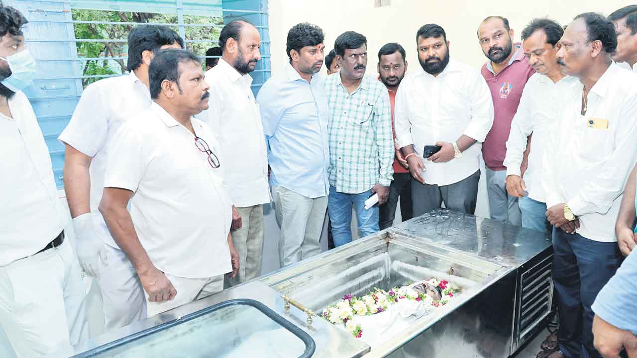 కార్మికుల భద్రత బాధ్యత యాజమాన్యానిదే.. బాల్క సుమన్‌