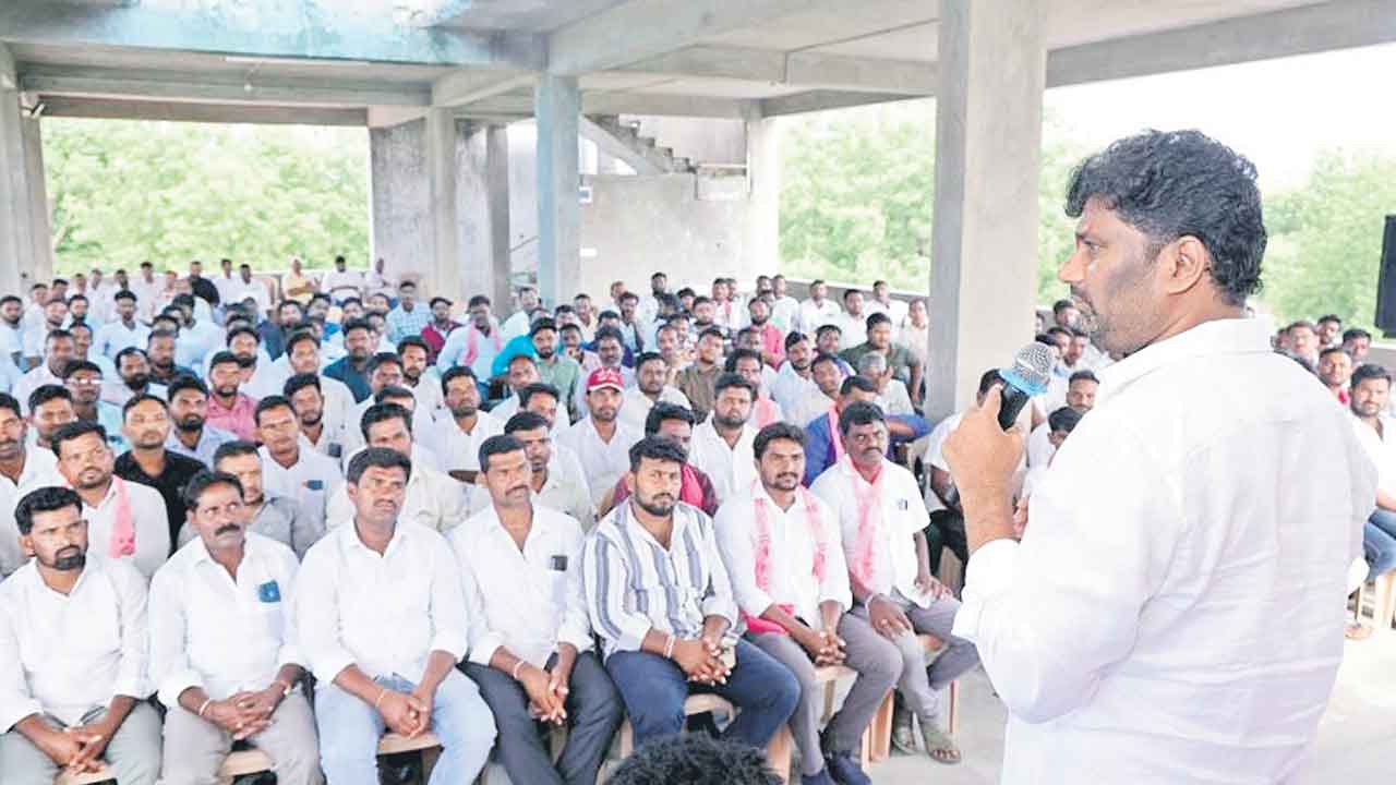 కాంగ్రెస్‌ వైఫల్యాలను ఎండగట్టాలి