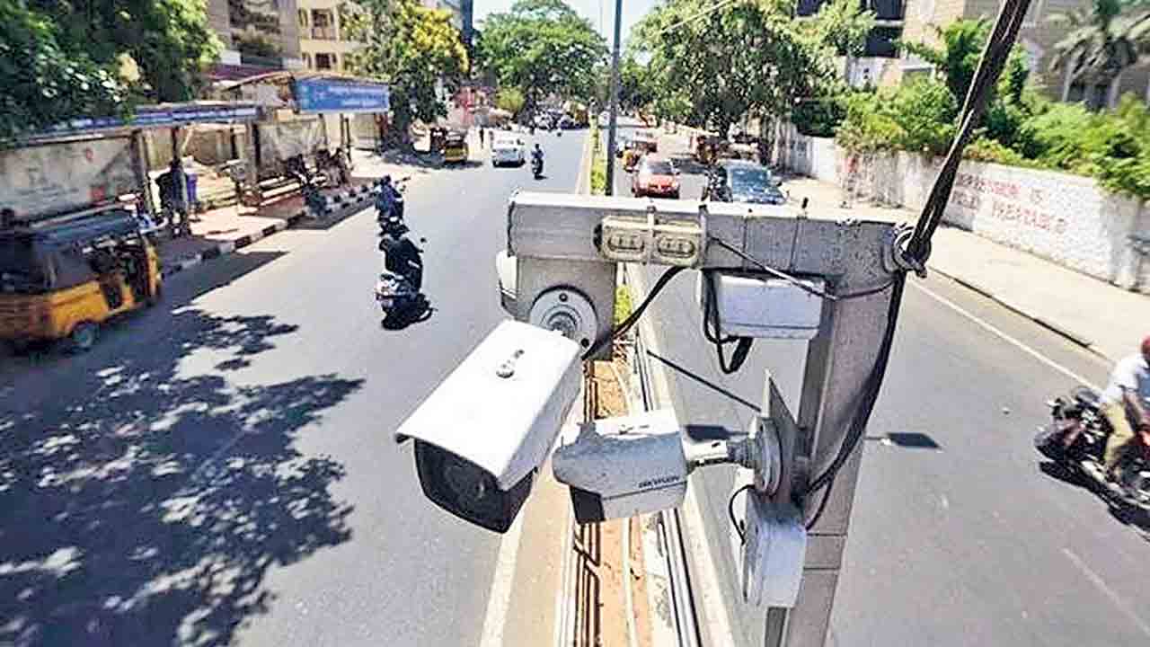 Hyderabad | పనిచేయని సీసీ కెమెరాలతో పోలీసుల పరేషాన్‌