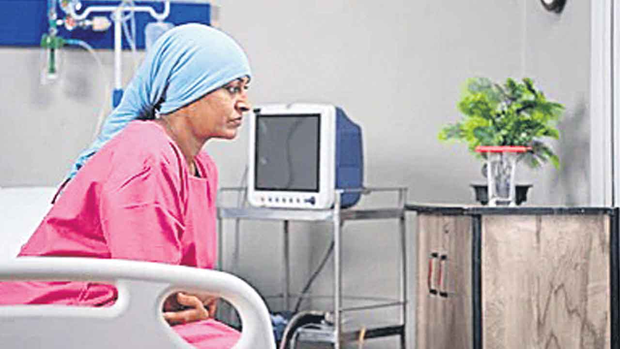 కబళిస్తున్న క్యాన్సర్‌.. హెచ్చరించిన ఐసీఎంఆర్‌ తాజా అధ్యయనం