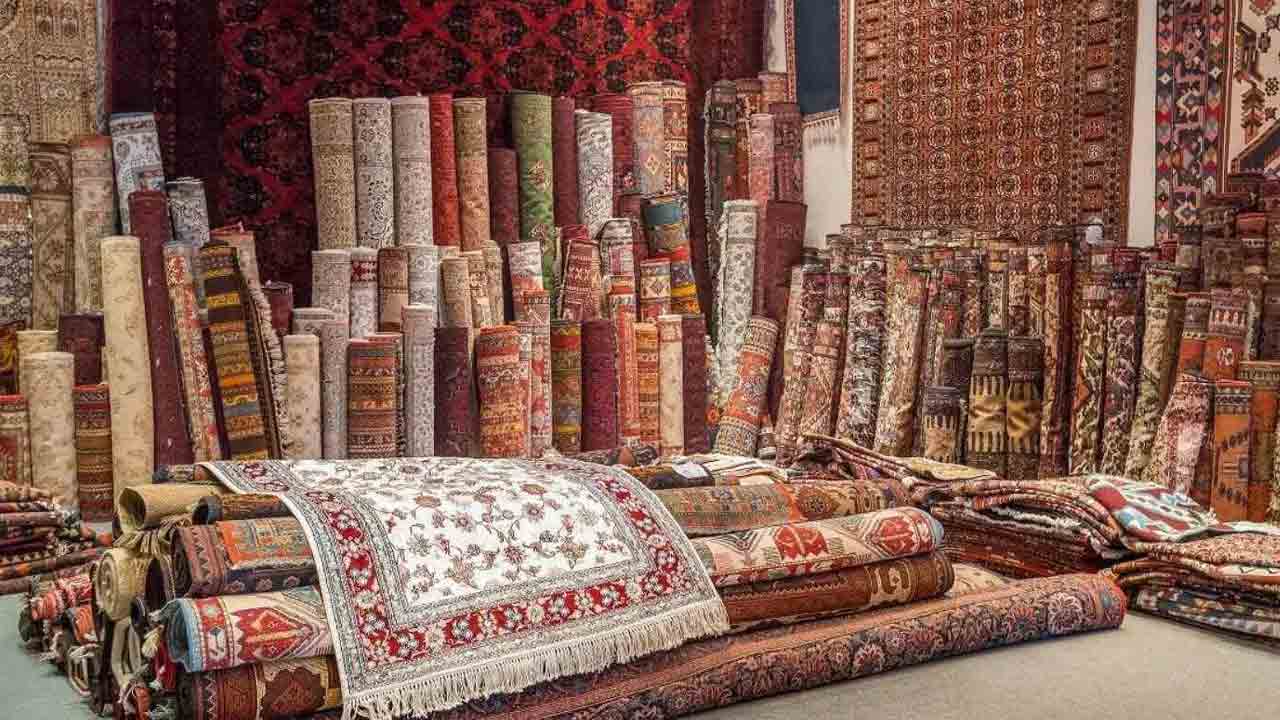 బెయిల్‌ అవుట్‌ ప్రకటించండి… అమెరికా టారిఫ్‌ల నేపథ్యంలో కార్పెట్‌ ఇండస్ట్రీ వర్గాల డిమాండ్‌
