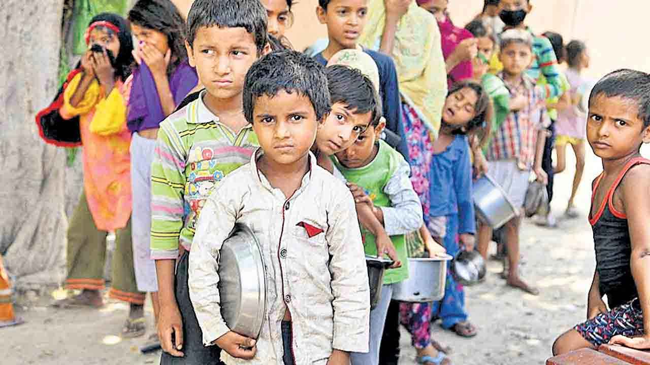 ఆవు మేతకు రూ.40.. చిన్నారులకు రూ.12