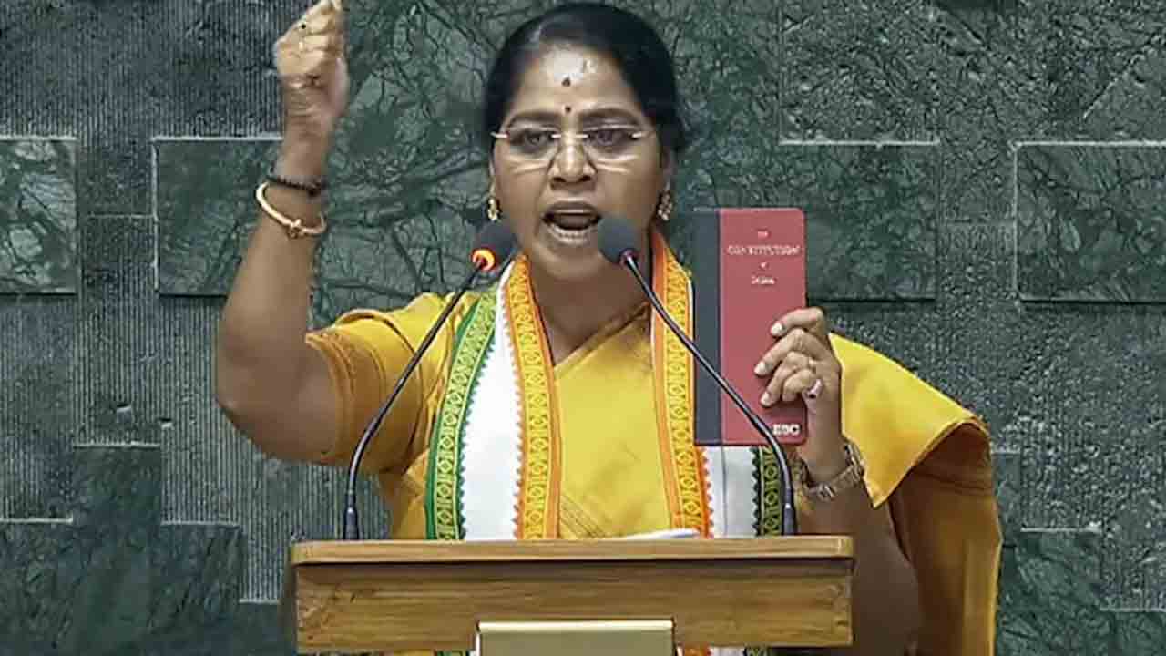 Chain Snatched | మార్నింగ్‌ వాక్‌ చేస్తుండగా.. కాంగ్రెస్‌ ఎంపీ మెడలో చైన్‌ లాక్కెళ్లిన దుండగుడు