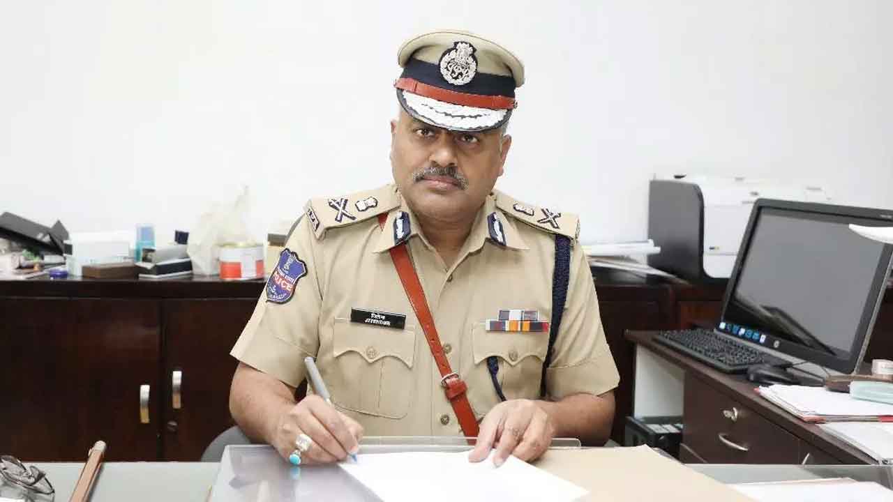 పోలీసుల సమస్యల పరిషారానికి కృషి: డీజీపీ