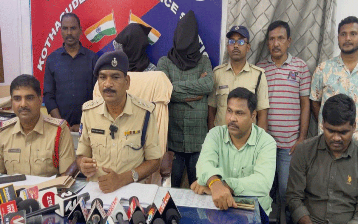 Ramavaram : సీసీ కెమెరాల ఏర్పాటుతో నేరాల నివార‌ణ : డీఎస్పీ అబ్దుల్ రెహమాన్