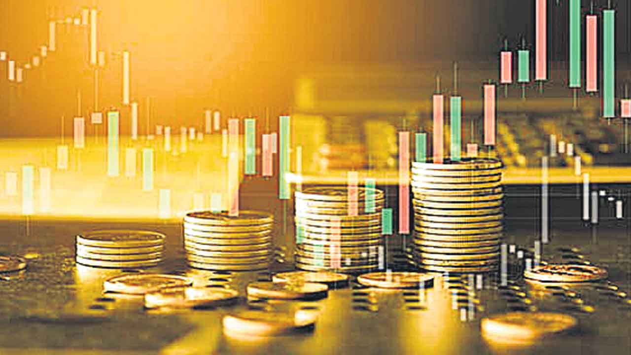 తెలంగాణ ఫాలింగ్‌.. తిరోగమనంలో ఆర్థికం..