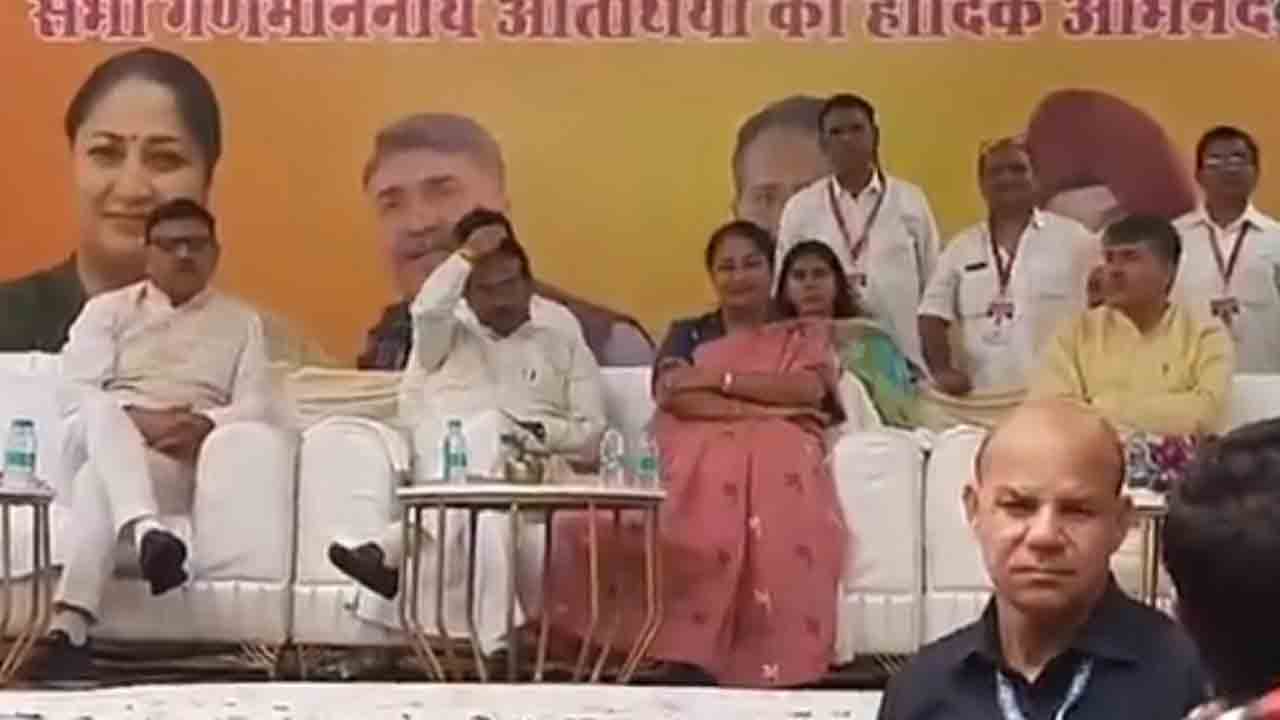 Rekha Gupta | దాడి తర్వాత.. తొలిసారి పబ్లిక్‌ ఈవెంట్‌లో పాల్గొన్న ఢిల్లీ సీఎం రేఖా గుప్తా.. VIDEO