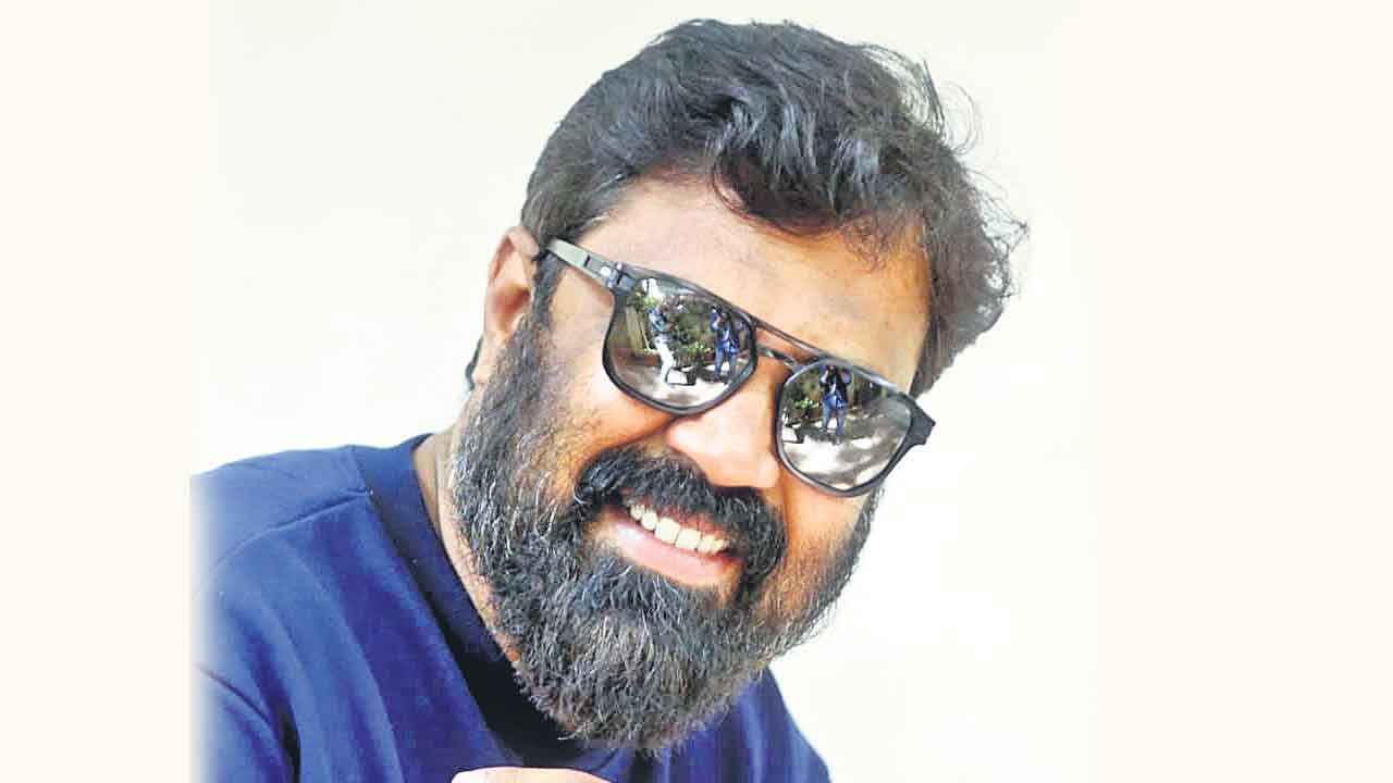 సమకాలీన సంఘటనలకు మైథలాజికల్‌ టచ్‌