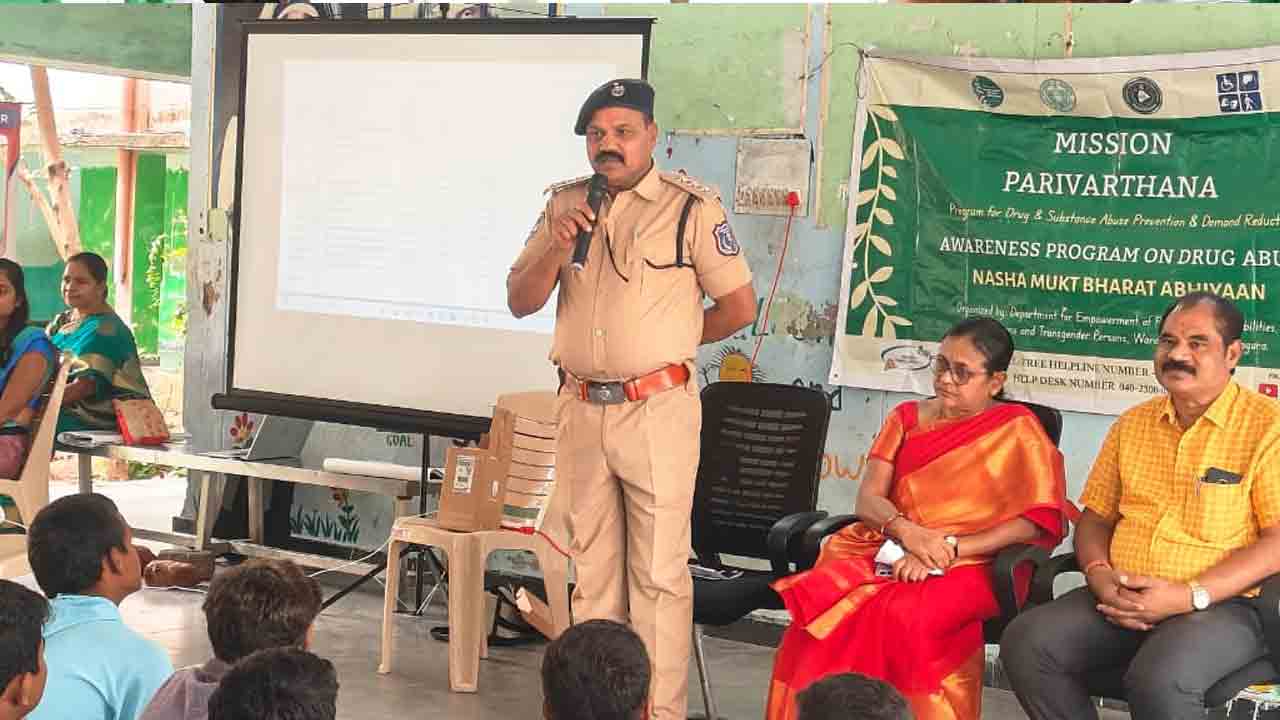 Drugs | మత్తు పదార్థాల సేవనంతో జీవితం నాశనం : వరంగల్ నార్కోటిక్స్ డీఎస్పీ రమేష్ బాబు