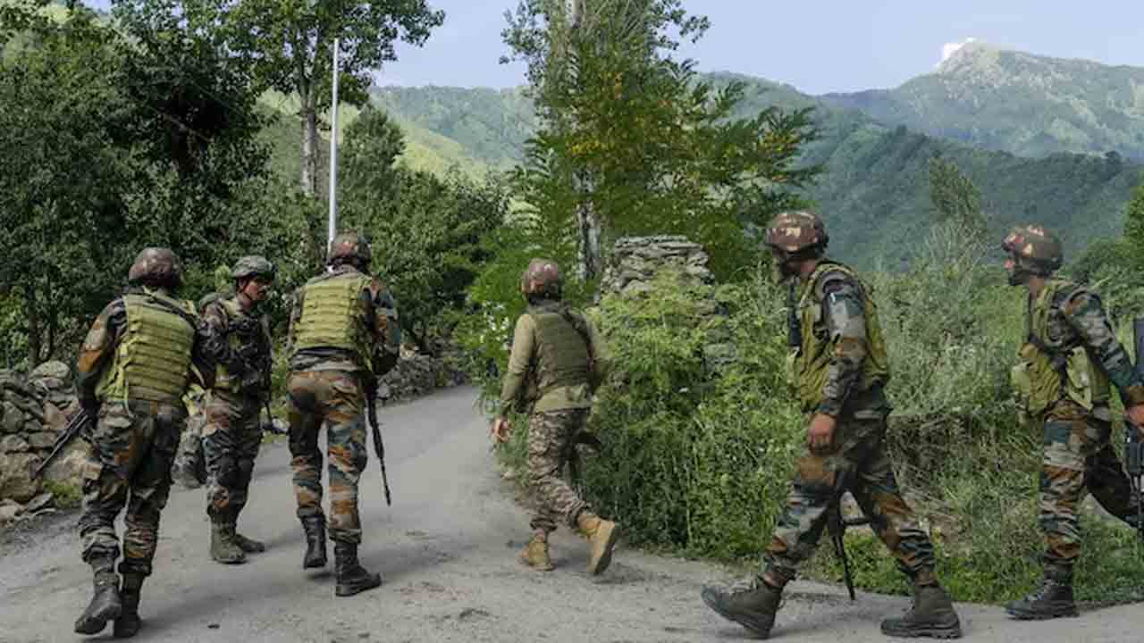 Operation Akhal | కుల్గామ్‌లో ఎదురు కాల్పులు.. ఇద్దరు సైనికులు మృతి