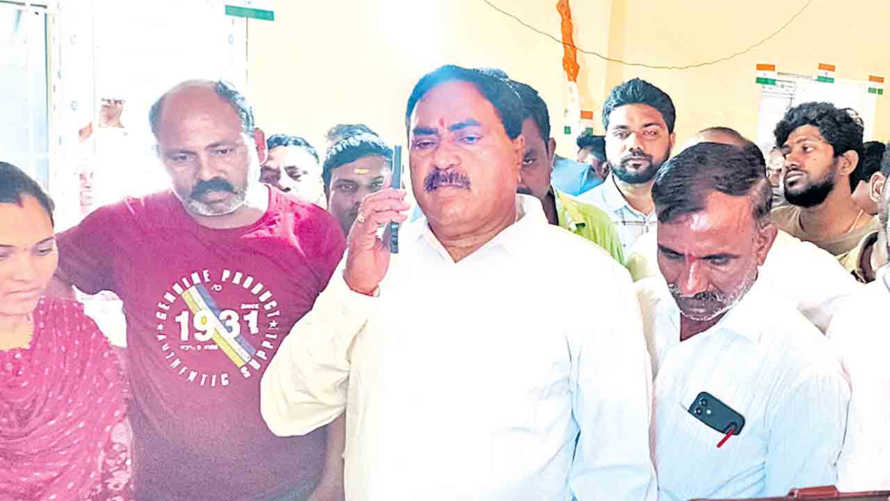 కేంద్ర, రాష్ట్ర ప్రభుత్వాలు విఫలం