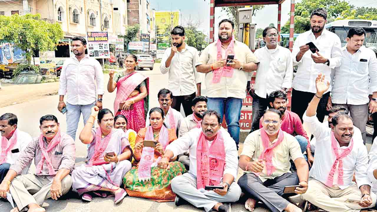 ఓర్వ లేకే విషప్రచారం.. కాంగ్రెస్‌ చిల్లర వేషాలు మానుకోవాలి