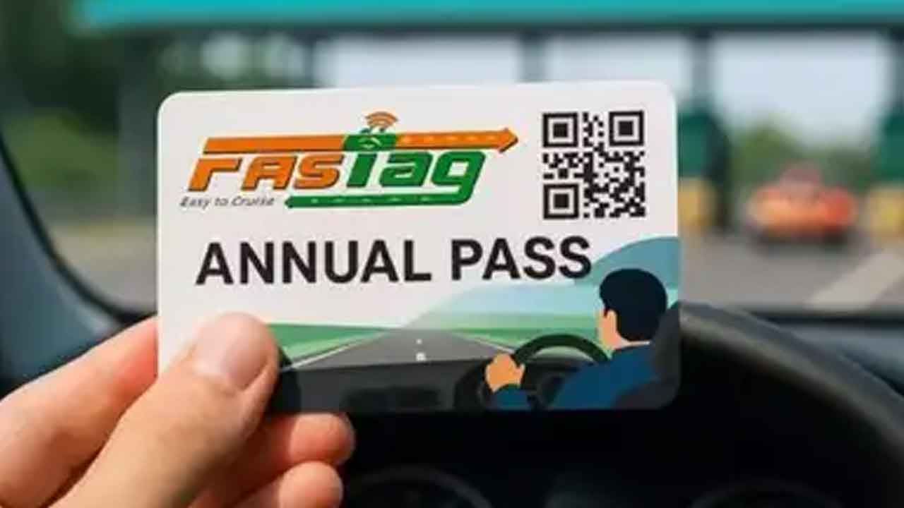 నేటి నుంచి వార్షిక ఫాస్టాగ్‌ పాస్‌