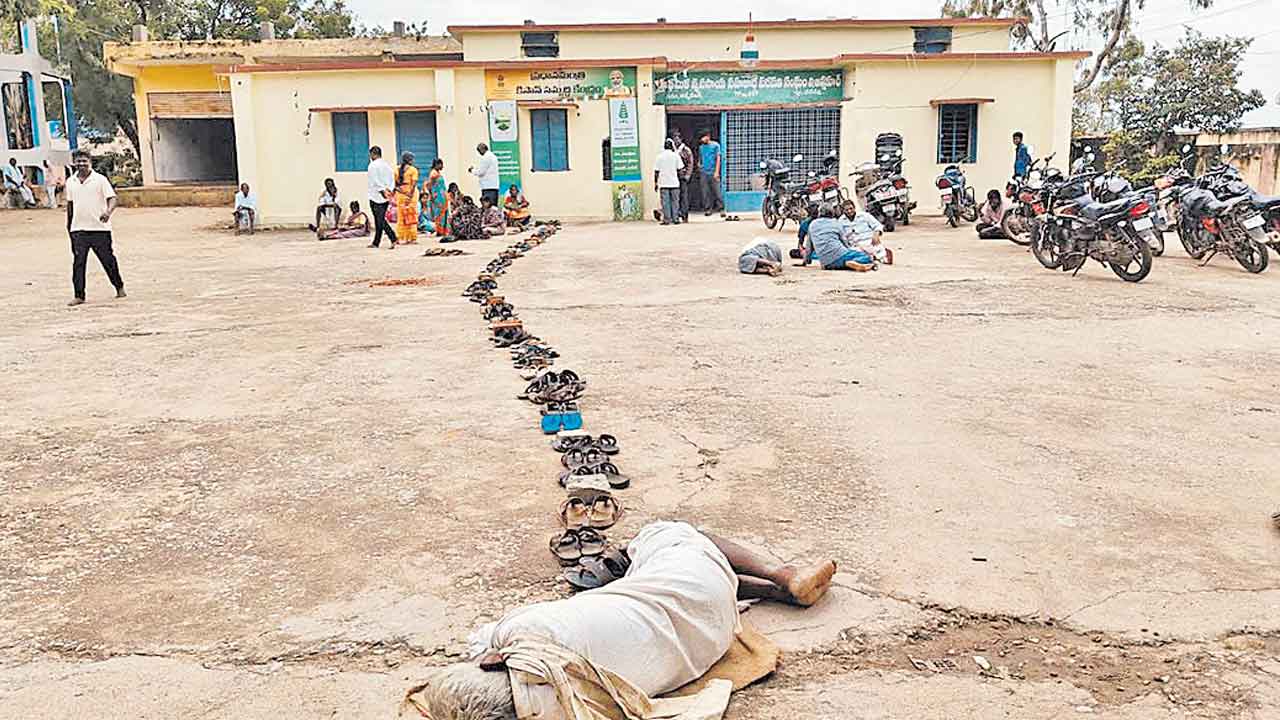 ఎవుసం ఏట్లకు.. షాత మంట్లకు