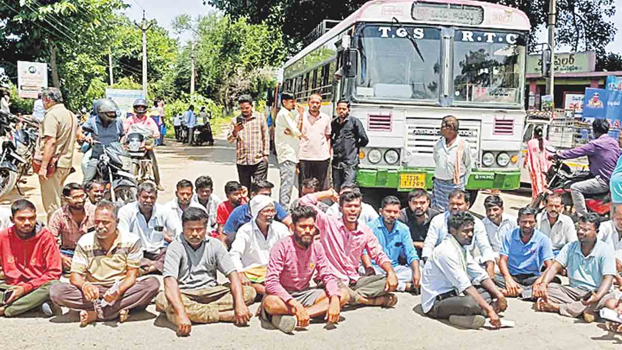 కర్షకులకు యూరియా కష్టాలు