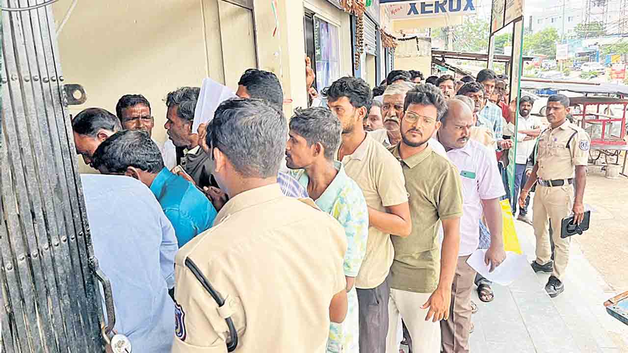 సరిపడా వచ్చేదెప్పుడో.. ?