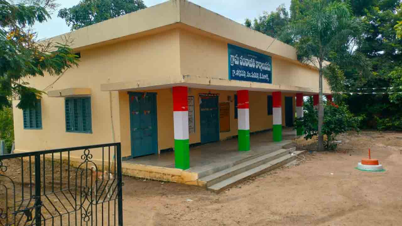 Fish Market | ఊరూరు తిరిగి చేపల అమ్మకం.. చేపల మార్కెట్‌ ఏర్పాటుతోనే మత్య్సకారుల సమస్యలు మాయం