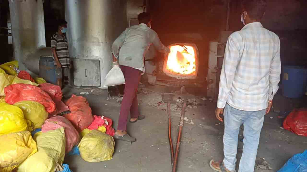 Ganja Burnt | జగిత్యాల జిల్లాలో 35.96 కిలోల గంజాయి దహనం : జిల్లా ఎస్పీ అశోక్ కుమార్