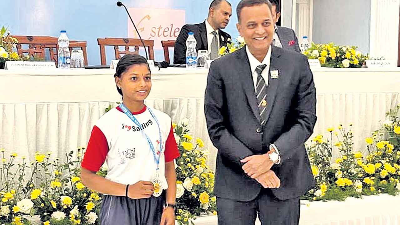 రెగెట్టా పోటీల్లో గురుకుల విద్యార్థుల ప్రతిభ