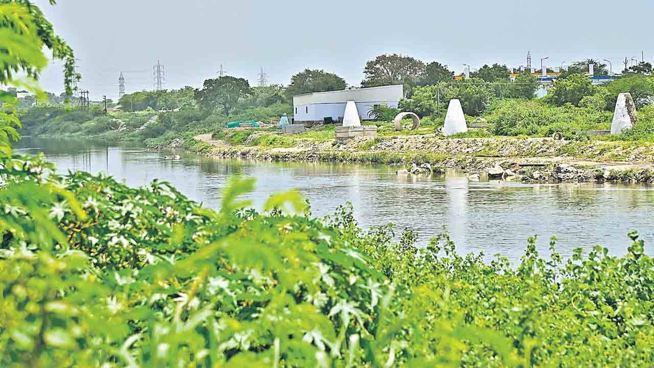 మూసీ రివర్‌ ఫ్రంట్‌కు 375 కోట్లు